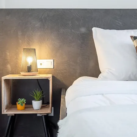 Hypercentre: Near Station With Parking Апартаменты *