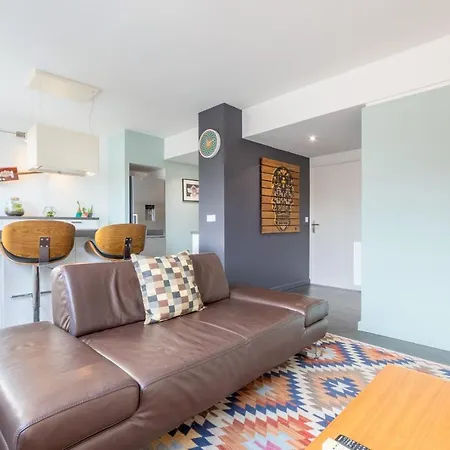 Appartement Hypercentre: Near Station With Parking *